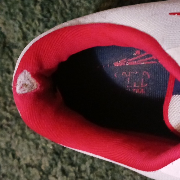 men's brooks running shoes. Used. - Picture 2 of 7